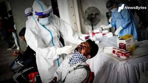 Centre says COVID-19 cases plateauing in some states; experts disagree Centre says COVID-19 cases plateauing in some states; experts disagree