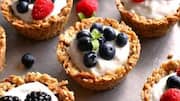Crunchy and delicious: Granola snack cups