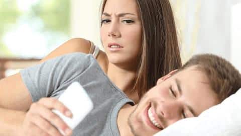 NewsBytes Briefing: Tinder makes it easier for cheaters, and more NewsBytes Briefing: Tinder makes it easier for cheaters, and more