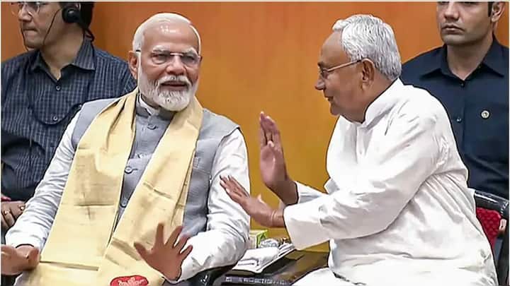 NDA finalizes Bihar cabinet; BJP gets more berths, Nitish stays