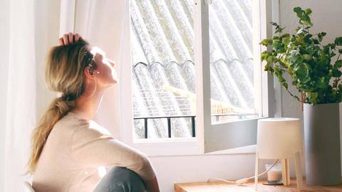 Should you wear sunscreen while spending time indoors? Find out Should you wear sunscreen while spending time indoors? Find out
