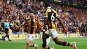 Premier League: Promoted Hull City stun sorry Manchester United 2-0