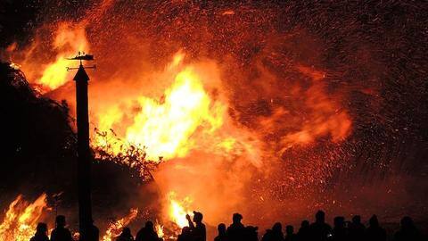 Cuba: One killed, 121 injured after lightning triggers massive fire Cuba: One killed, 121 injured after lightning triggers massive fire