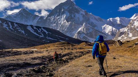 5 essentials for a safe and enjoyable trekking trip 5 essentials for a safe and enjoyable trekking trip