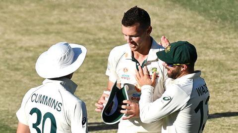 IPL 2022 Auction: Josh Hazlewood purchased by RCB IPL 2022 Auction: Josh Hazlewood purchased by RCB