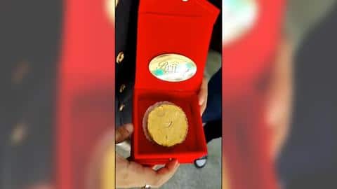 Agra sweet shop selling 24-carat gold ghewar at Rs. 25,000/kg Agra sweet shop selling 24-carat gold ghewar at Rs. 25,000/kg