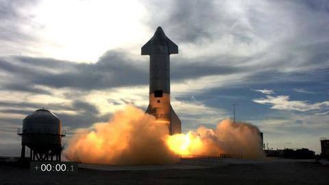 SpaceX's Starship SN15 prototype finally succeeds at high-altitude flight, landing SpaceX's Starship SN15 prototype finally succeeds at high-altitude flight, landing