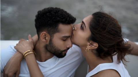 5 reasons why you should stream 'Gehraiyaan' title track now 5 reasons why you should stream 'Gehraiyaan' title track now