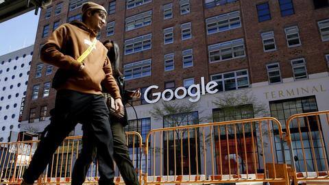 Facebook and Google mandate employee vaccination before returning to offices Facebook and Google mandate employee vaccination before returning to offices
