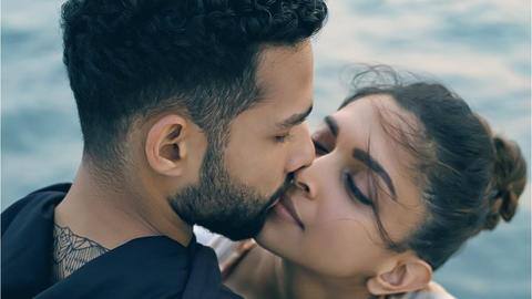5 takeaways from 'Doobey,' first song from 'Gehraiyaan' 5 takeaways from 'Doobey,' first song from 'Gehraiyaan'