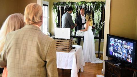 Hybrid weddings: Is this the new trend for wedding industry? Hybrid weddings: Is this the new trend for wedding industry?