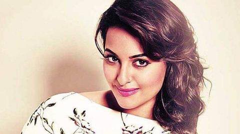 Sonakshi Sinha's 'Double XL' gearing up for a 2022 release? Sonakshi Sinha's 'Double XL' gearing up for a 2022 release?