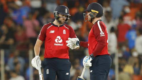 India vs England, 2nd T20I: Visitors amass 164/6 India vs England, 2nd T20I: Visitors amass 164/6