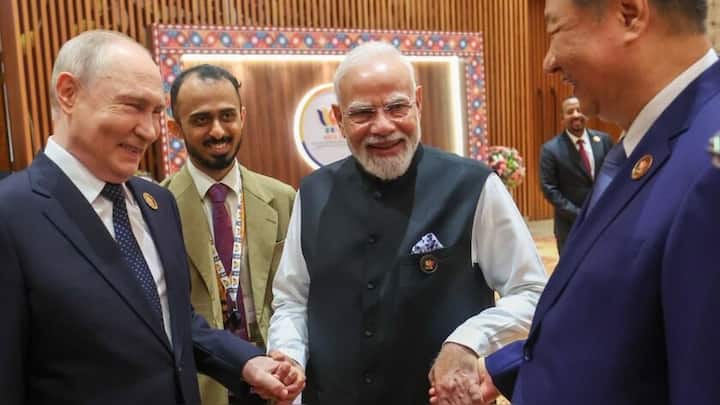 PM Modi shares photo with Putin, Xi, other BRICS leaders
