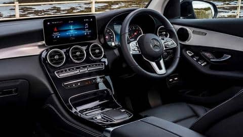 The Q5's cabin has a more premium feel