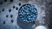 Grapes v/s blueberries: Which fruit is better for you?