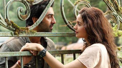 Finally! 'Brahmastra's much-awaited melody 'Rasiya' is now out! Finally! 'Brahmastra's much-awaited melody 'Rasiya' is now out!