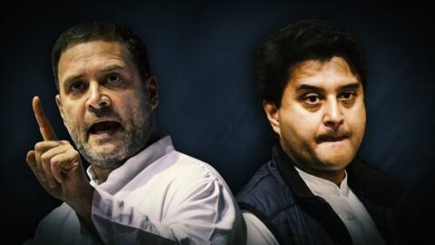 Jyotiraditya Scindia hits back at Rahul Gandhi's "backbencher" taunt Jyotiraditya Scindia hits back at Rahul Gandhi's "backbencher" taunt