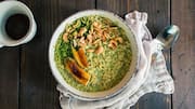 Quick and energizing: 5-minute matcha oatmeal