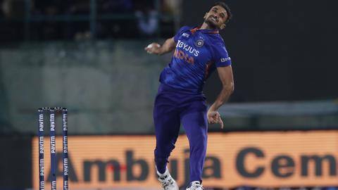 IPL 2022: Harshal Patel leaves bio-bubble after sister's demise IPL 2022: Harshal Patel leaves bio-bubble after sister's demise