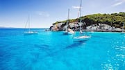 Sail across Greece with these amazing boat tours 