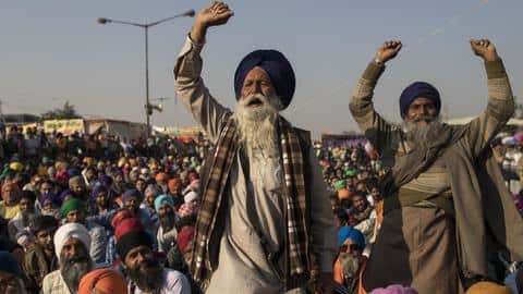 Chandigarh: Police uses water cannon as farmers break through barricades Chandigarh: Police uses water cannon as farmers break through barricades