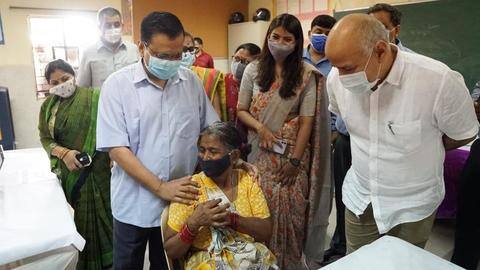 People happy with getting jabs at polling booths: Kejriwal People happy with getting jabs at polling booths: Kejriwal