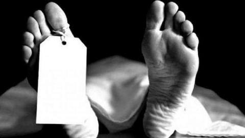 Teenage girl strangles mother with belt after quarrel over studies Teenage girl strangles mother with belt after quarrel over studies