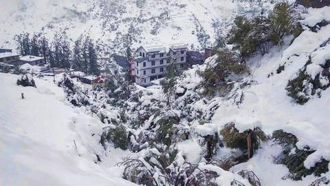Himachal Pradesh rains: 120 people stranded, 35 IIT students missing Himachal Pradesh rains: 120 people stranded, 35 IIT students missing