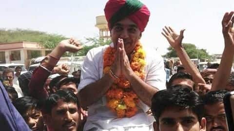 #RajasthanElections: Ex-BJP leader Manvendra Singh pitted against Vasundhara Raje #RajasthanElections: Ex-BJP leader Manvendra Singh pitted against Vasundhara Raje