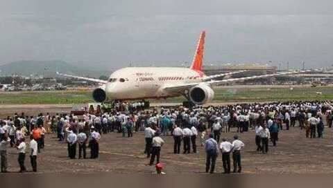 Unpaid Air India pilots threaten to stop flight operations Unpaid Air India pilots threaten to stop flight operations