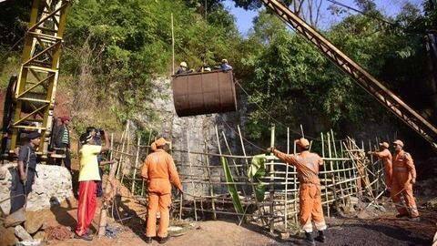 Meghalaya: Second body spotted 280ft inside flooded mine Meghalaya: Second body spotted 280ft inside flooded mine