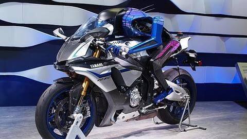 Meet Motobot, the robot that can race a motorbike Meet Motobot, the robot that can race a motorbike