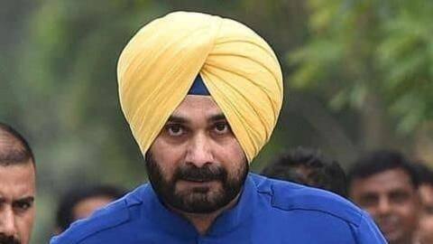 Sidhu's Pakistan Army Chief hug comes back to haunt him Sidhu's Pakistan Army Chief hug comes back to haunt him