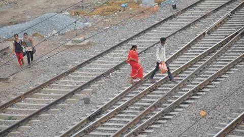 Railways to build 3,000km of walls to keep trespassers away Railways to build 3,000km of walls to keep trespassers away