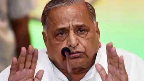 Standing beside Sonia Gandhi, Mulayam voiced support for PM Modi Standing beside Sonia Gandhi, Mulayam voiced support for PM Modi