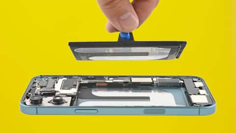 iPhone 16 teardown reveals how easy battery replacement is now