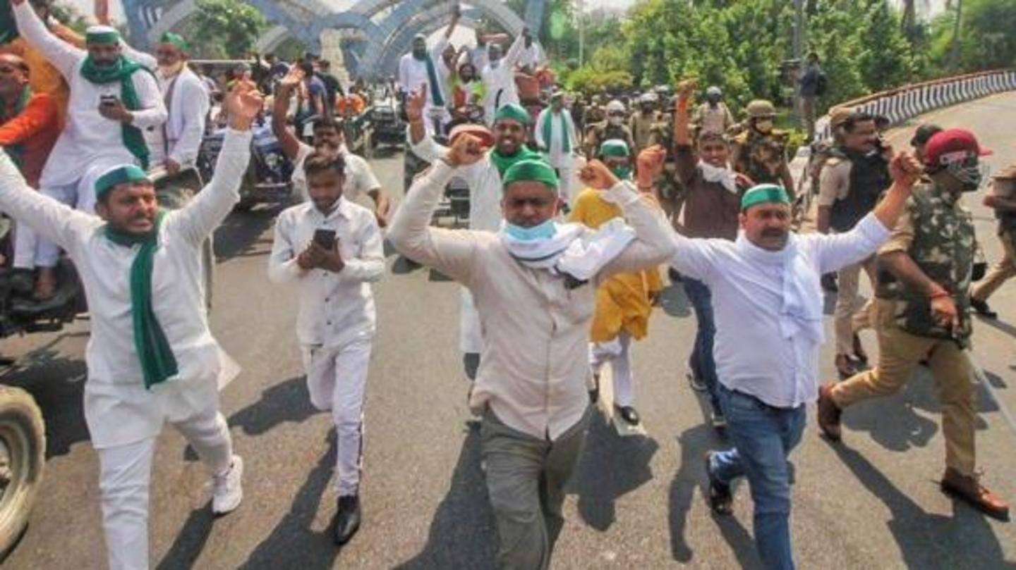 Andhra backs bandh; suspends bus services Andhra backs bandh; suspends bus services