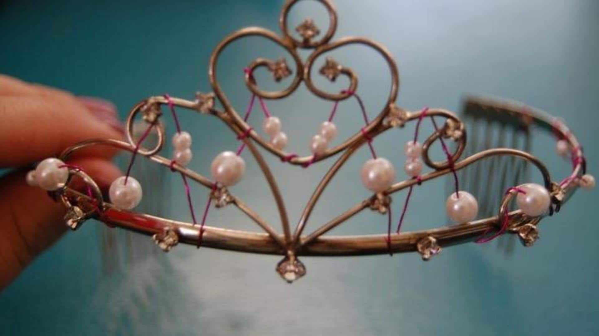 How to make tiara headdresses using recycled wire