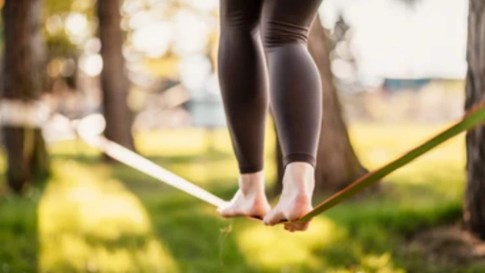 5 surprising benefits of slacklining practice 5 surprising benefits of slacklining practice