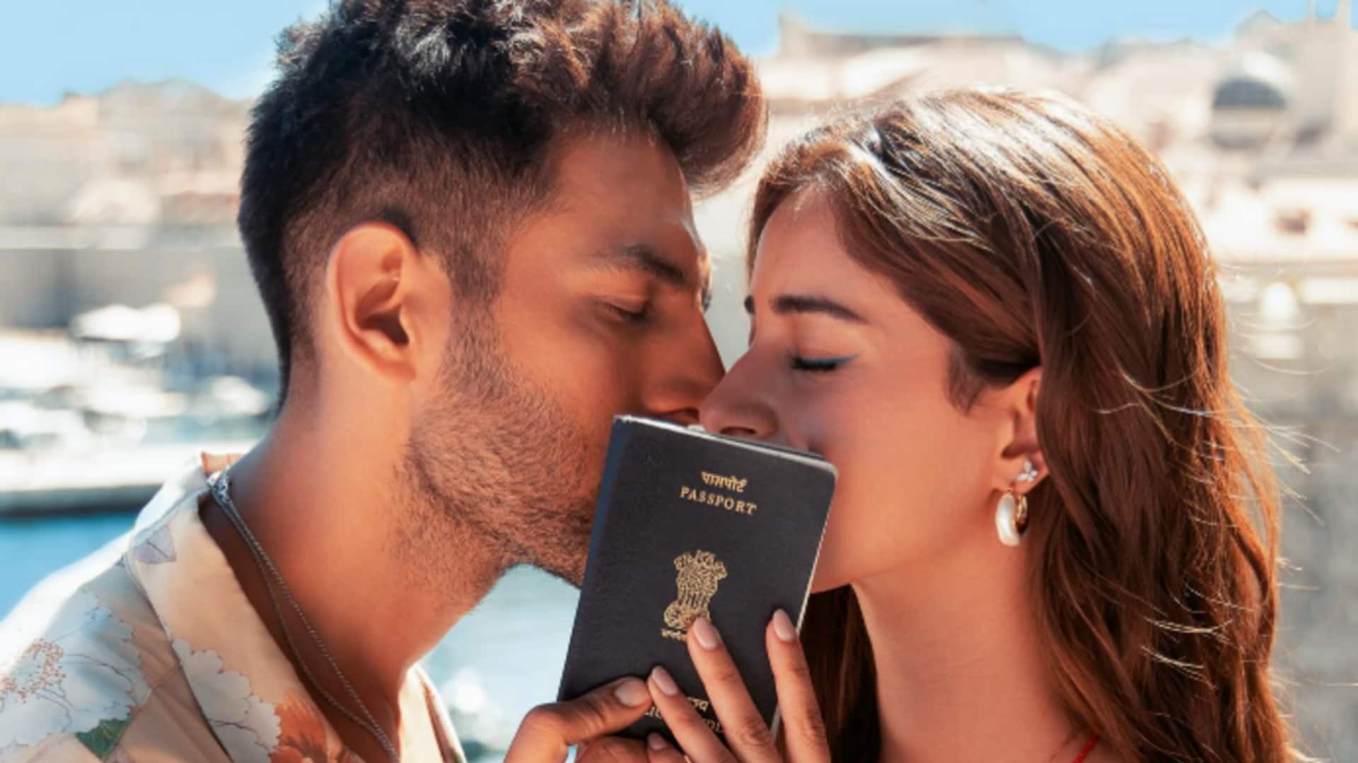 Kartik-Ananya's 'Tu Meri...' demands 16 shows in multiplexes 