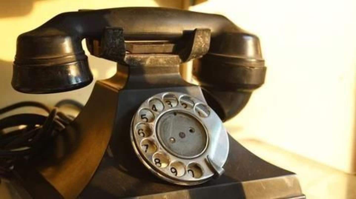 Hitler's personal phone goes under the hammer