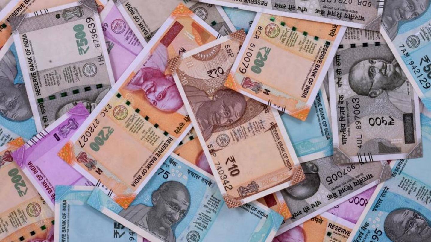 'Unaccounted' cash, jewelry worth Rs. 1.95cr has been seized 'Unaccounted' cash, jewelry worth Rs. 1.95cr has been seized