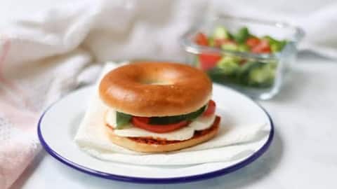 Love bagels? Try this creamy pesto twist