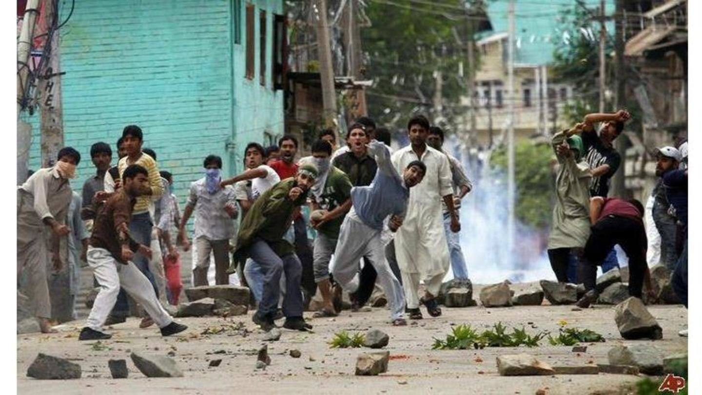 J&K: Stone-pelters clash with security-forces amid Eid celebrations; protester killed