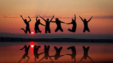 Six friends make it to top 20 of JEE-Main 2018