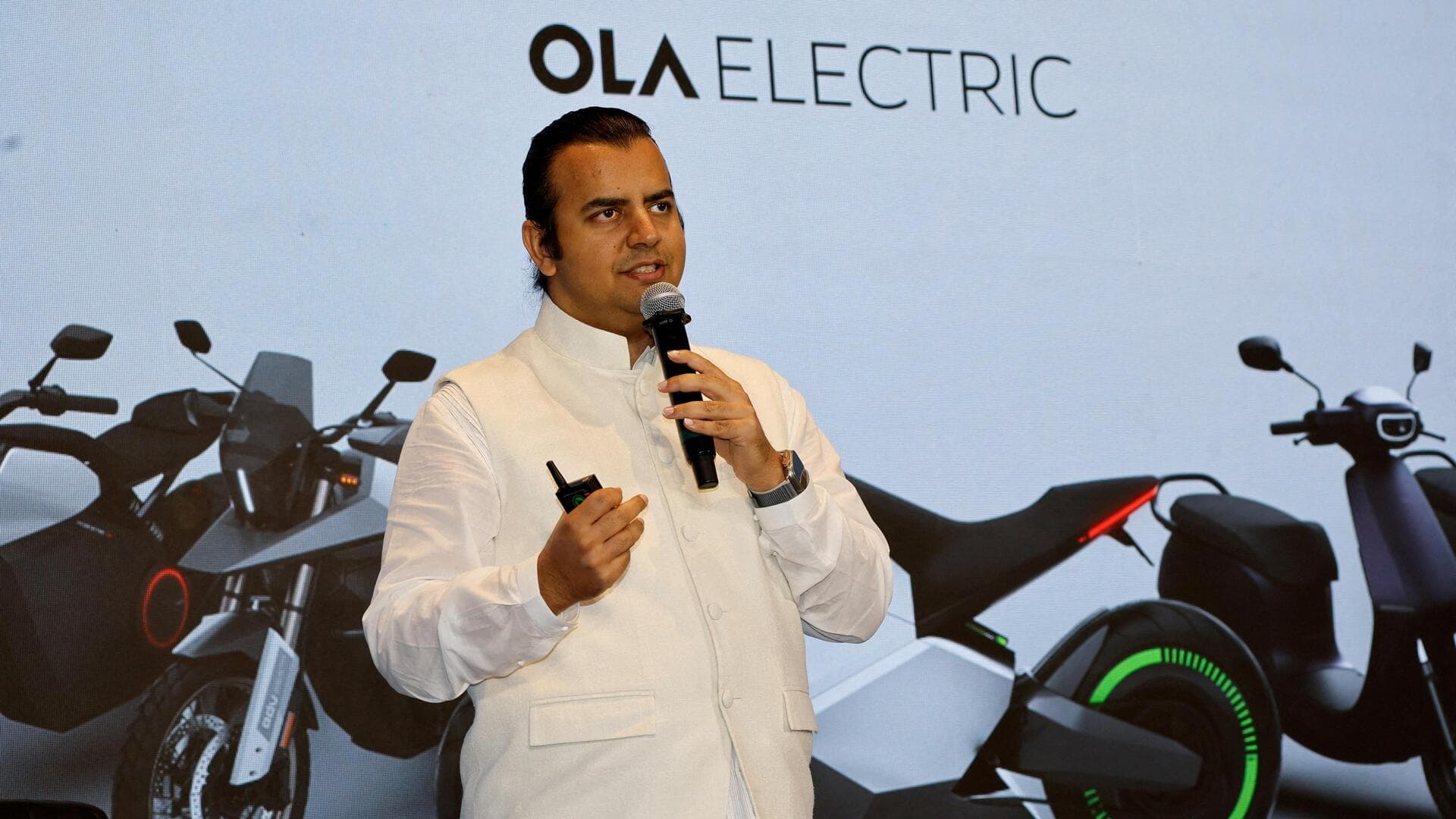 Ola Electric employee suicide: FIR filed against CEO Bhavish Aggarwal Ola Electric employee suicide: FIR filed against CEO Bhavish Aggarwal