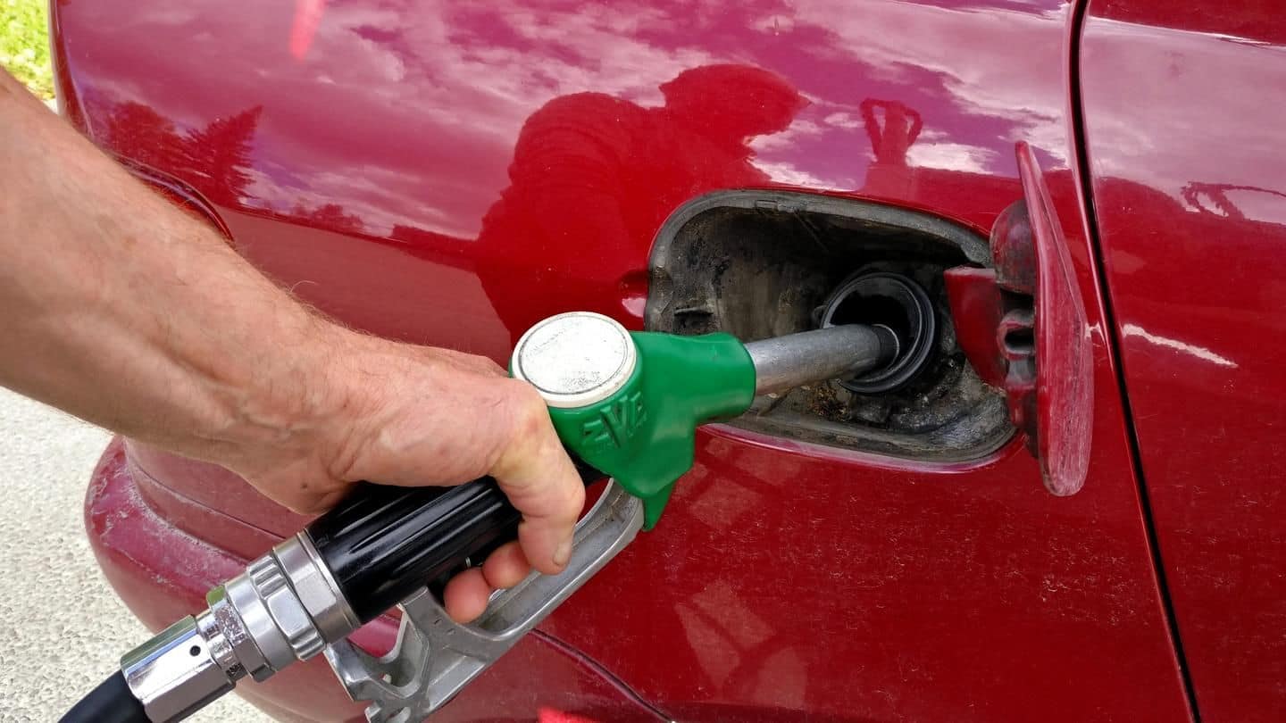 #FuelWoes: Petrol crosses Rs. 80/liter in Delhi, diesel Rs. 72.51/liter