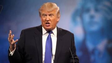 Trump reverses Obama's ban on military gear for police forces