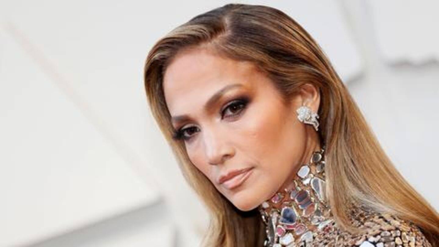 JLo grew up in a small apartment, had poor parents JLo grew up in a small apartment, had poor parents